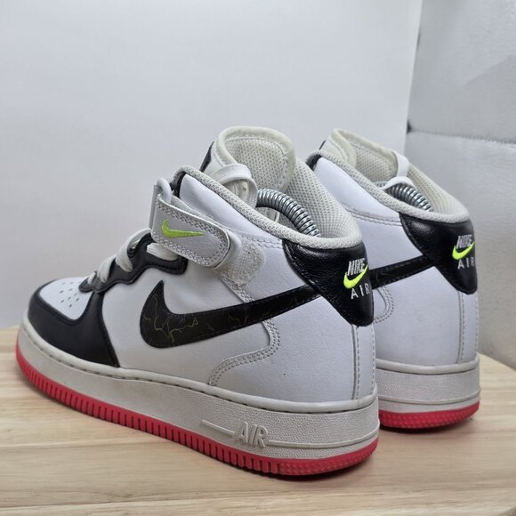 Women’s Size 7 - Nike Air Force 1 '07 Mid Electric (FD0866 100) - Picture 7 of 12